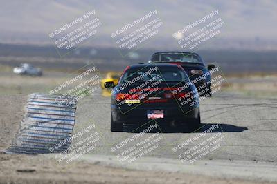 media/Oct-26-2025-CalClub SCCA (Sun) [[8ce1e69566]]/Group 2/Grapevine/